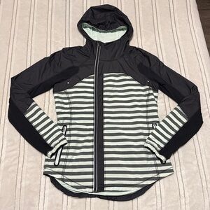 Lululemon Get Up And Glow reflective Jacket